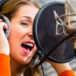 歌を上達させる近道！歌唱時に腹式呼吸を取り入れる方法まとめ！